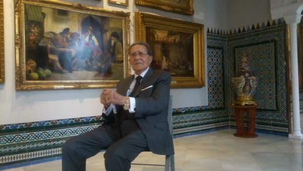 Mariano Bellver posa en la Casa Fabiola Mariano Bellver posa en la Casa Fabiola