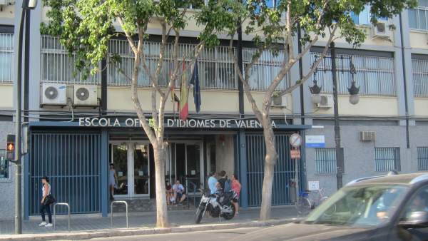 Escuela Oficial de Idiomas de Valencia EOI Escuela Oficial de Idiomas de Valencia EOI