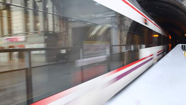 Tren, trenes de Cercanías de Renfe en Madrid Tren, trenes de Cercanías de Renfe en Madrid