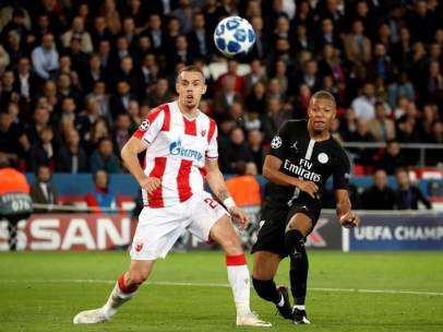 Mbappé, del PSG, contra el Estrella Roja.