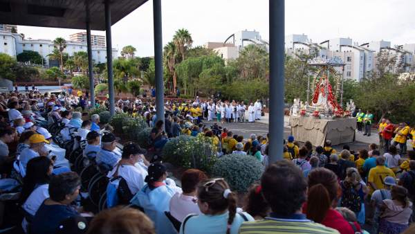 La Virgen de Candelaria visita el HUNSC La Virgen de Candelaria visita el HUNSC