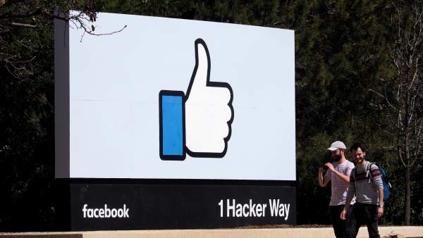 Facebook Facebook