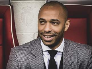 Thierry Henry, en el banquillo del Mónaco.
