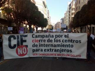 Manifestación contra los CIE