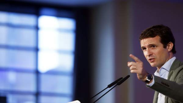En Málaga, el presidente del PP, Pablo Casado, y el presidente del PP-A, Juanma En Málaga, el presidente del PP, Pablo Casado, y el presidente del PP-A, Juanma