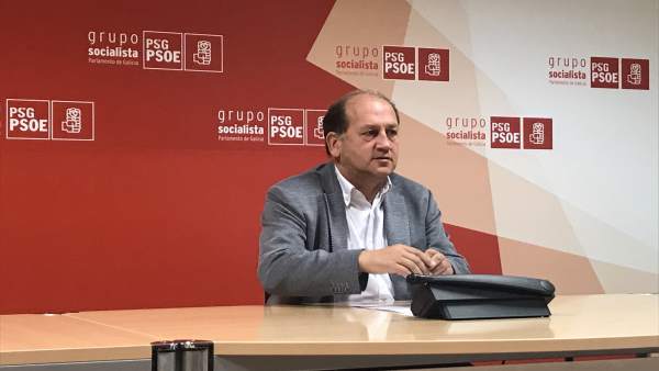 El portavoz parlamentario del PSdeG, Xoaquín Fernández Leiceaga, en la rueda El portavoz parlamentario del PSdeG, Xoaquín Fernández Leiceaga, en la rueda