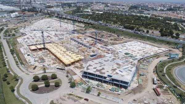 Obras del centro comercial de Lar España 'Palmas Altas' Obras del centro comercial de Lar España 'Palmas Altas'