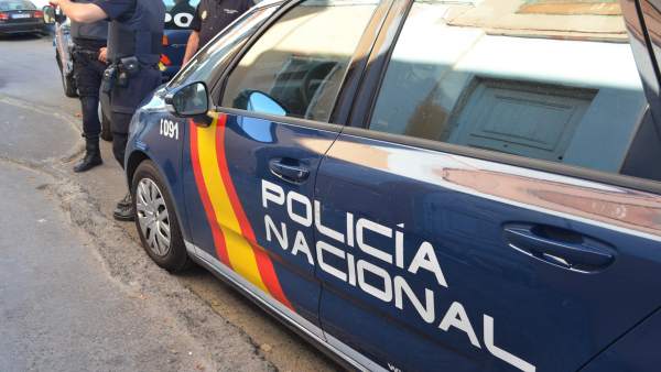Coche de la Policía Nacional Coche de la Policía Nacional
