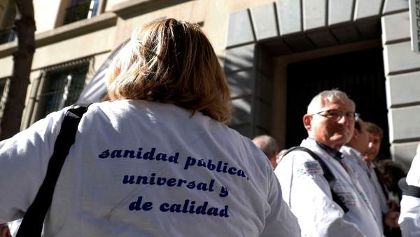 Concentración en Málaga de médicos de atención primaria Concentración en Málaga de médicos de atención primaria