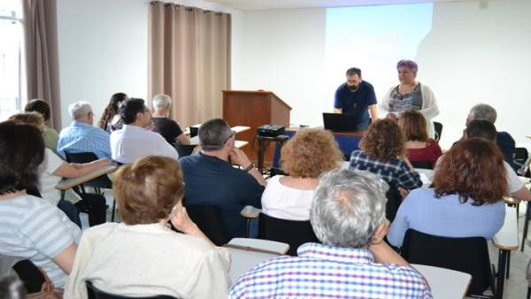 Charla a laicos en la Diócesis de Huelva. Charla a laicos en la Diócesis de Huelva.