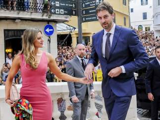 Pau Gasol y Catherine McDonnell