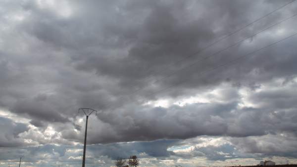 CIELO NUBLADO, TORMENTAS, TEMPORAL, LLUVIAS CIELO NUBLADO, TORMENTAS, TEMPORAL, LLUVIAS
