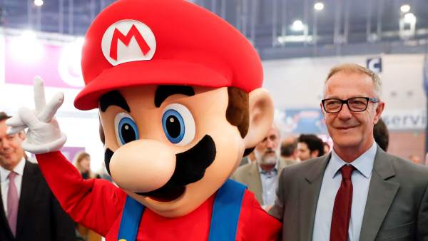 Super Mario y José Guirao Super Mario y José Guirao