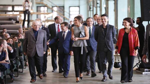 La Reina, Scorsese y autoridades llegan al coloquio en La Vega La Reina, Scorsese y autoridades llegan al coloquio en La Vega