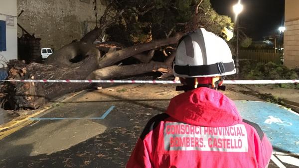 Actuación de los bomberos de Castellón Actuación de los bomberos de Castellón