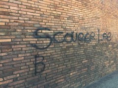 Dos turistas se enfrentan a 10 años de cárcel por pintar un grafiti en Tailandia