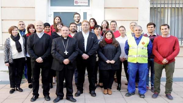 Equipo de Cáritas Diocesana de Osma-Soria. Equipo de Cáritas Diocesana de Osma-Soria.