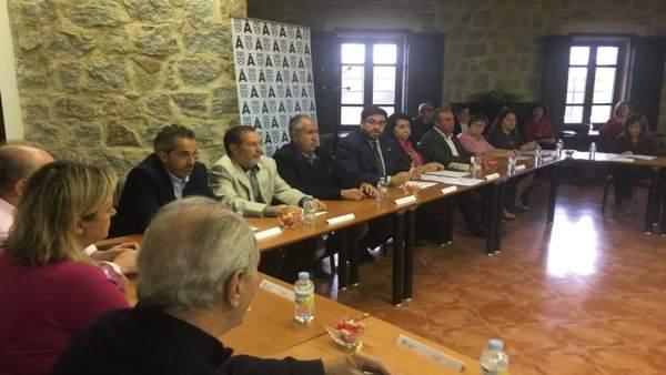 Encuentro con entidades del tercer sector Encuentro con entidades del tercer sector