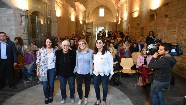 Elsa Artadi en el Consell Nacional de les Dones de Catalunya Elsa Artadi en el Consell Nacional de les Dones de Catalunya