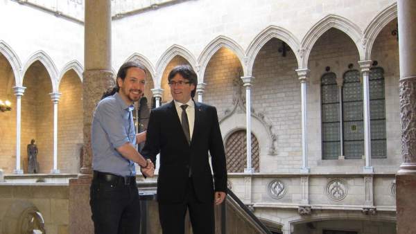 Pablo Iglesias y Carles Puigdemont. Pablo Iglesias y Carles Puigdemont.