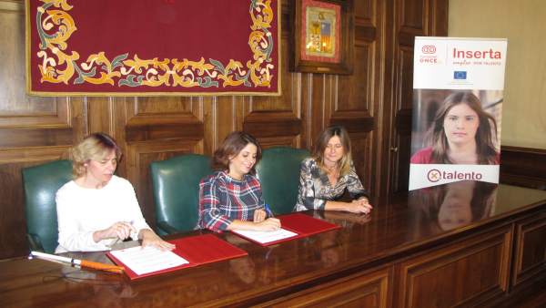 Inserta Empleo y el Ayuntamiento de Teruel han firmado hoy el acuerdo Inserta Empleo y el Ayuntamiento de Teruel han firmado hoy el acuerdo