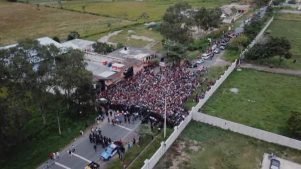 La caravana de migrantes continúa avanzando por México La caravana de migrantes continúa avanzando por México
