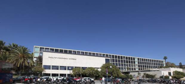 Facultad de Economía y Empresa de la Universitat de Barcelona (UB).