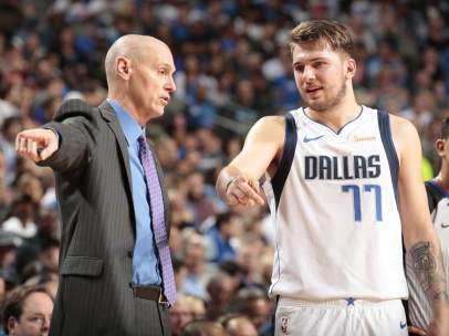 Luka Doncic y Rick Carlisle
