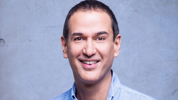 Roberto Santiago Roberto Santiago