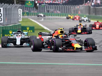 Max Verstappen y Lewis Hamilton