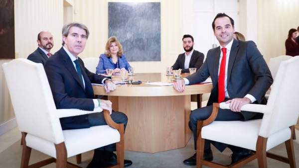 Ignacio Aguado y Ángel Garrido pactan las últimas cuentas de la legislatura Ignacio Aguado y Ángel Garrido pactan las últimas cuentas de la legislatura