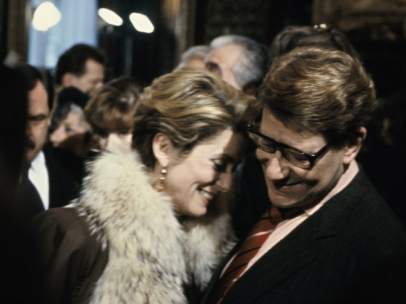 Yves Saint Laurent y Catherine Deneuve