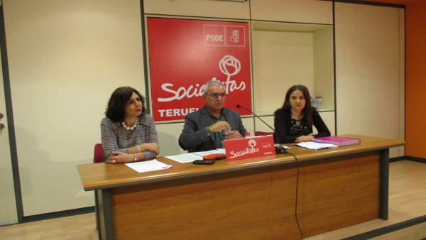 Rueda De Prensa Del Grupo Municipal Del PSOE Rueda De Prensa Del Grupo Municipal Del PSOE