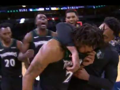 Derrick Rose llorando