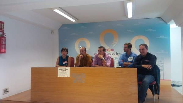 Rueda de prensa de los sindicatos del Ayuntamiento de Sevilla Rueda de prensa de los sindicatos del Ayuntamiento de Sevilla