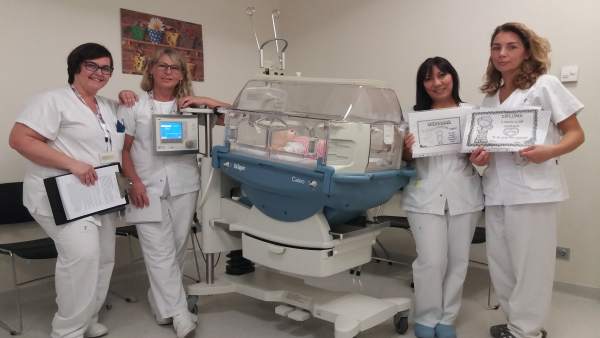 La UCI Neonatal del Hospital Santa Lucía La UCI Neonatal del Hospital Santa Lucía