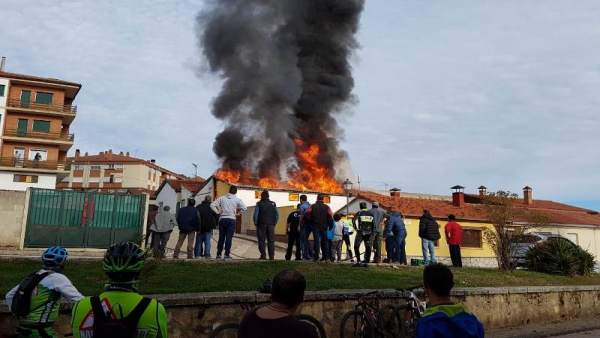 Soria.- Imagen del incendio Soria.- Imagen del incendio
