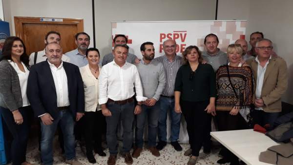 Jose Muñoz en un encuentro con militantes de la Marina Baixa Jose Muñoz en un encuentro con militantes de la Marina Baixa