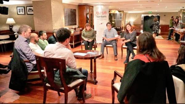 Reunión con jóvenes baleares en Londres para presentar Plan de Regreso de Talent Reunión con jóvenes baleares en Londres para presentar Plan de Regreso de Talent