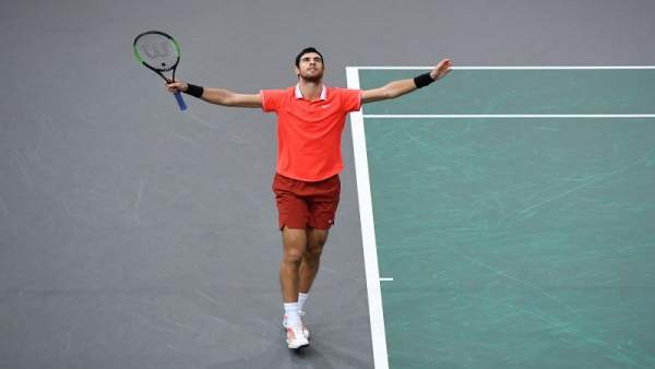 El tenista ruso Karen Khachanov, en el torneo de París-Bercy El tenista ruso Karen Khachanov, en el torneo de París-Bercy