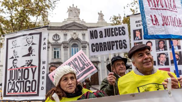 Protesta por hipotecas Protesta por hipotecas