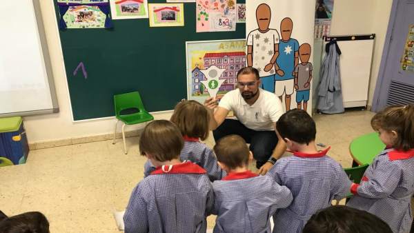 Charla de Rivekids en una escuela infantil Charla de Rivekids en una escuela infantil