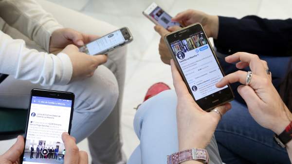 Redes sociales, móvil, móviles, teléfonos, Internet Redes sociales, móvil, móviles, teléfonos, Internet