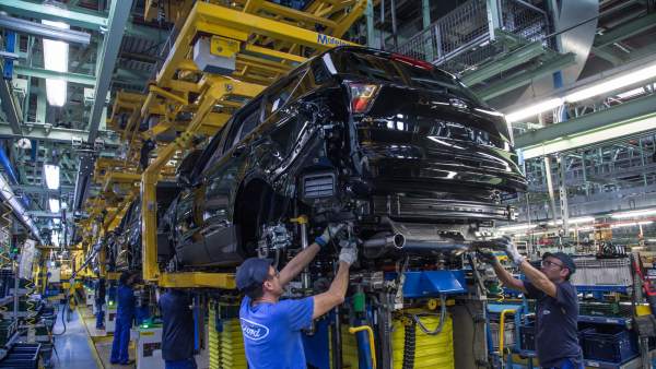 “Incertesa” en Ford Almussafes davant l'aliança amb Volkswagen “Incertesa” en Ford Almussafes davant l'aliança amb Volkswagen