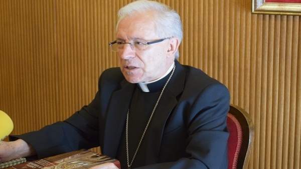 El obispo de Tarazona, monseñor Eusebio Hernández Sola El obispo de Tarazona, monseñor Eusebio Hernández Sola