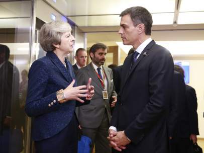 Pedro Sánchez y Theresa May