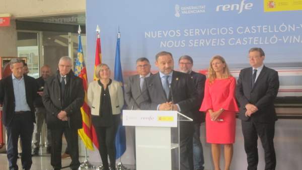 Renfe triplica el seu servei de Castelló a Vinaròs Renfe triplica el seu servei de Castelló a Vinaròs