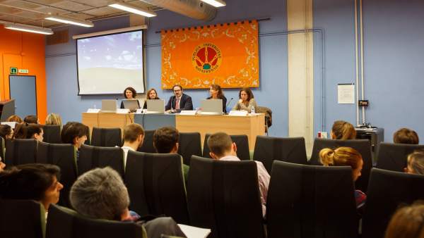 Imagen de una de las jornadas de estudios jurídicos celebradas en la UPNA Imagen de una de las jornadas de estudios jurídicos celebradas en la UPNA