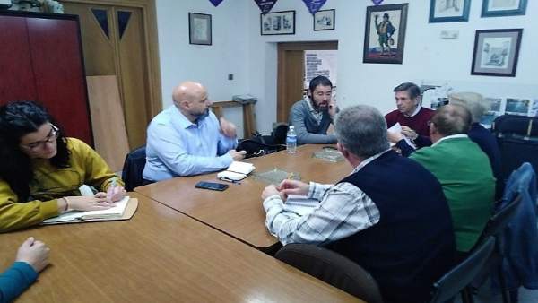 Reunión de los candidatos de Adelante Andalucía con Arco del Consuelo. Reunión de los candidatos de Adelante Andalucía con Arco del Consuelo.