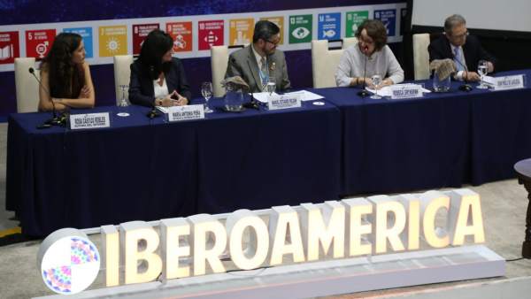 Diputación presenta el primer informe sobre el cambio climático en Guatemala. Diputación presenta el primer informe sobre el cambio climático en Guatemala.
